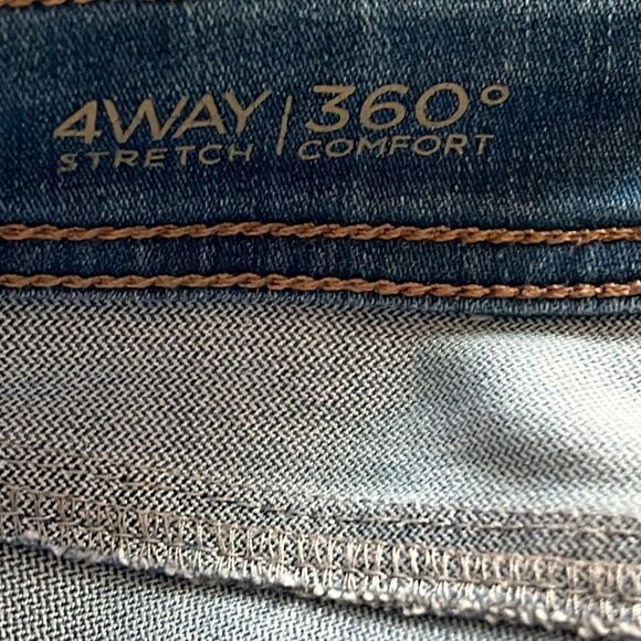 DL1961 🌻Women's Blue Light Wash Low-Rise Leggings Skinny Jeans Size 27 - Picture 10 of 11